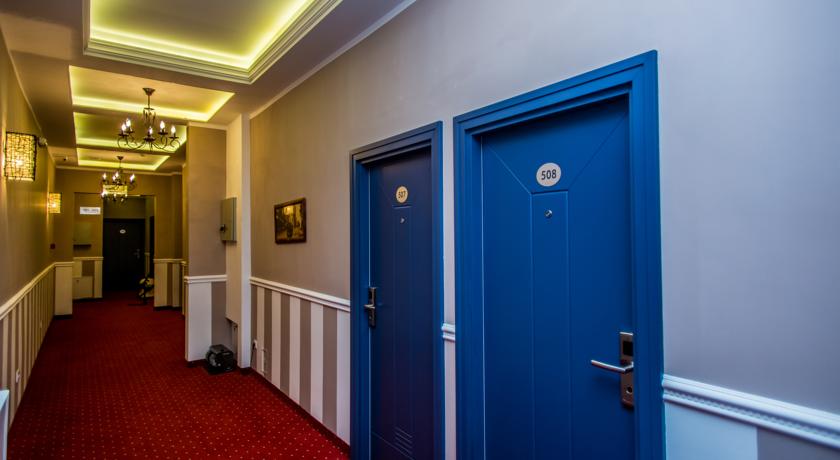 Five Points Square 6